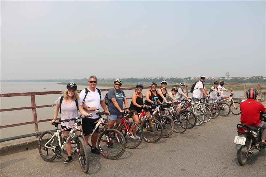 Cycle Around West Lake Hanoi Half Day